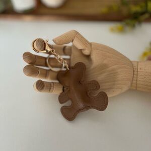Bear keychain 